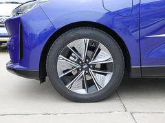 2020款 奔腾E01 空间曲率型