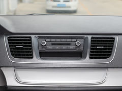 2021款 上汽大通G10 2.0T 自动智享版 汽油 7座