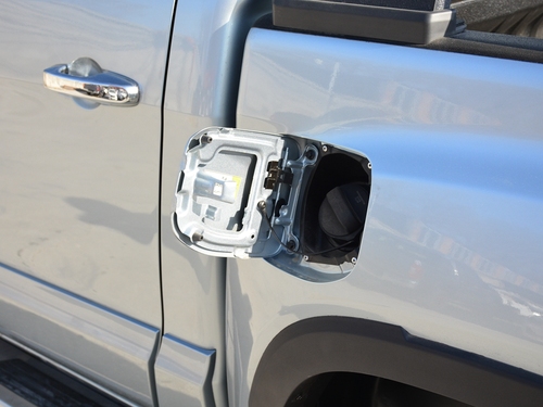 2021款 大将军 2.0T装甲大将军自动两驱休闲版尊享型标箱4G20TI5