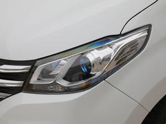 2022款 上汽大通 G10 2.0T 手动超值版 汽油 7座