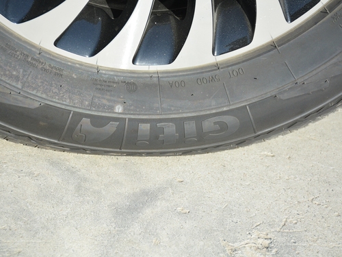 2021款 大将军 2.0T装甲大将军自动两驱休闲版尊享型标箱4G20TI5