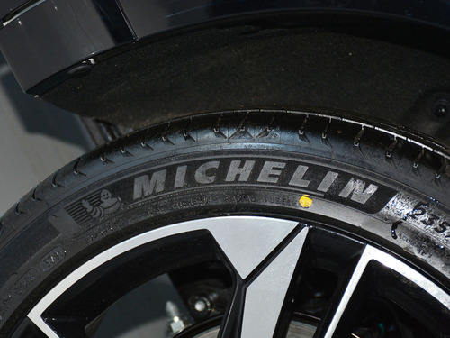 2022款 荣威RX5 MAX 330TGI 自动有为尊贵版