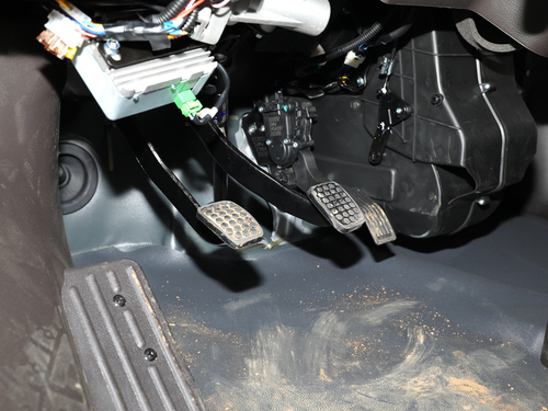 2021款 五菱荣光  1.5L加长基本型封窗车5座L3C