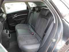 2021款 奥迪e-tron 50 quattro 臻选型