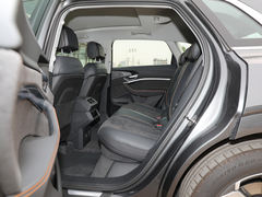 2021款 奥迪e-tron 50 quattro 臻选型