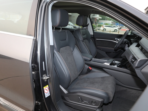 2021款 奥迪e-tron 50 quattro 臻选型