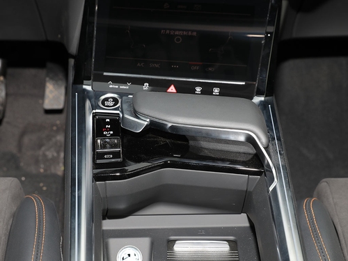 2021款 奥迪e-tron 50 quattro 臻选型