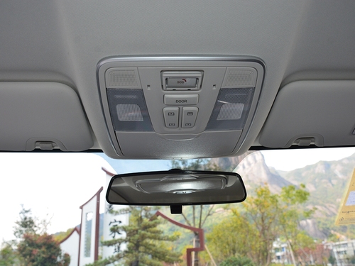 2021款 长安欧尚X5 1.5T DCT尊贵型