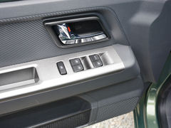 2021款 五菱征途 1.5L开拓型LAR