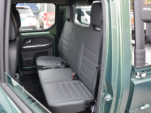 2021款 五菱征途 1.5L开拓型LAR