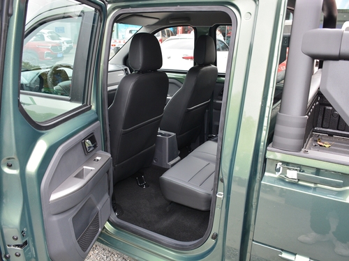 2021款 五菱征途 1.5L开拓型LAR