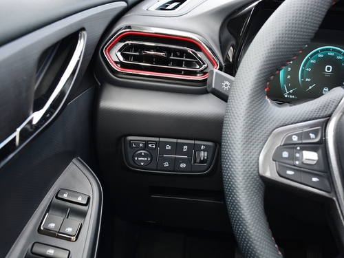 2021款 长安欧尚X5 1.5T DCT尊贵型