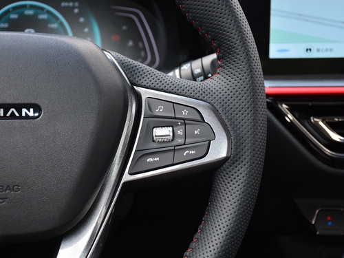 2021款 长安欧尚X5 1.5T DCT尊贵型