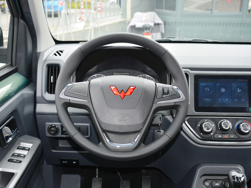 2021款 五菱征途 1.5L开拓型LAR