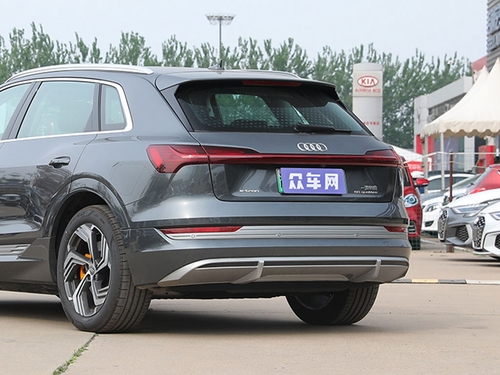 2021款 奥迪e-tron 50 quattro 臻选型