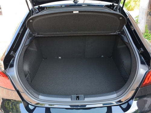 2021款 名爵6 Pro 1.5T 自动Trophy旗舰版