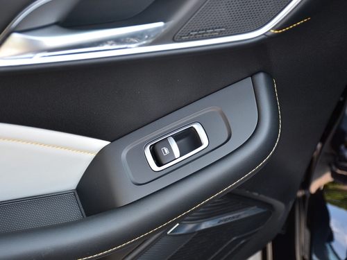 2021款 名爵6 Pro 1.5T 自动Trophy旗舰版