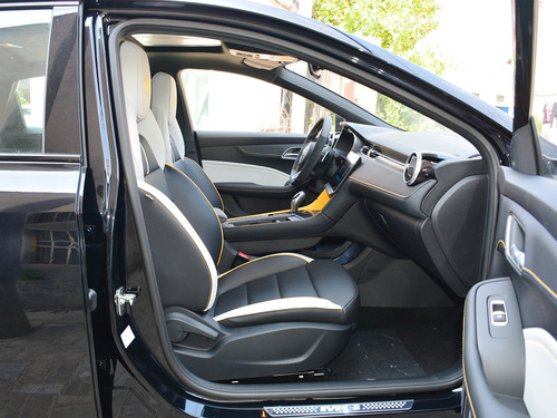 2021款 名爵6 Pro 1.5T 自动Trophy旗舰版