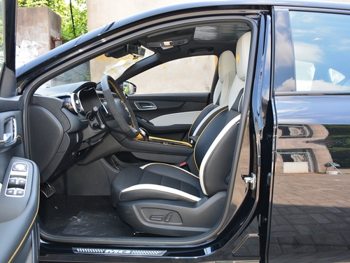 2021款 名爵6 Pro 1.5T 自动Trophy旗舰版