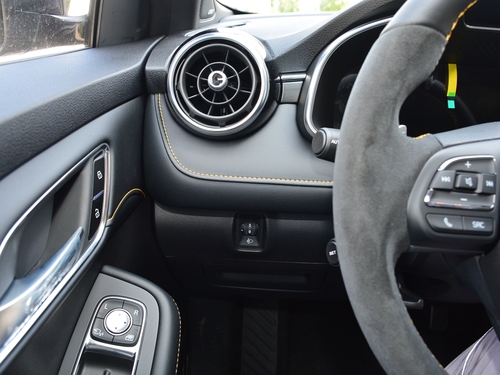 2021款 名爵6 Pro 1.5T 自动Trophy旗舰版