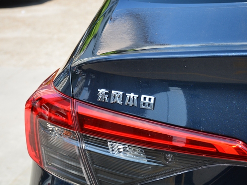 2022款 思域 240TURBO CVT劲动版