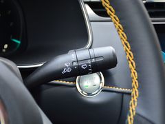 2021款 名爵6 Pro 1.5T 自动Trophy旗舰版