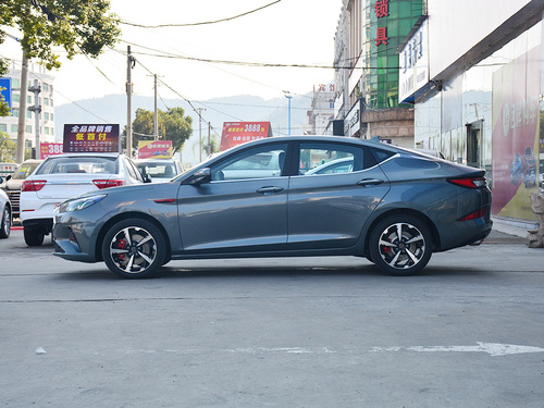 2021款 思皓A5 1.5T CVT尊贵智联型