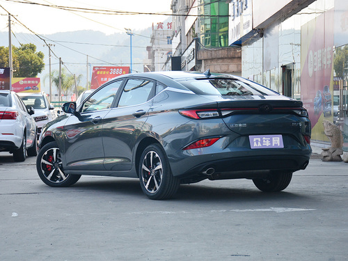 2021款 思皓A5 1.5T CVT尊贵智联型