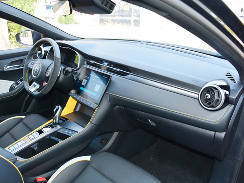 2021款 名爵6 Pro 1.5T 自动Trophy旗舰版