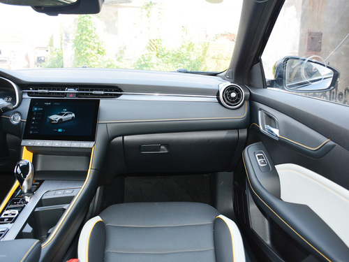 2021款 名爵6 Pro 1.5T 自动Trophy旗舰版