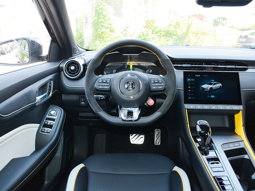 2021款 名爵6 Pro 1.5T 自动Trophy旗舰版