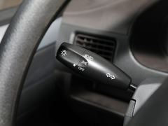 2021款 五菱荣光  1.5L加长基本型封窗车5座L3C