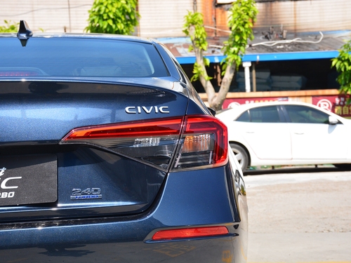 2022款 思域 240TURBO CVT劲动版