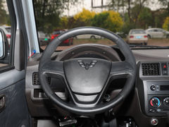 2021款 五菱荣光  1.5L加长基本型封窗车5座L3C