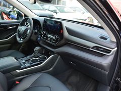 2022款 汉兰达 双擎 2.5L 两驱尊贵版 7座