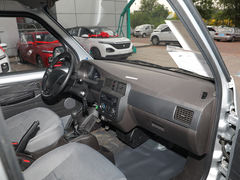 2021款 五菱荣光  1.5L加长基本型封窗车5座L3C