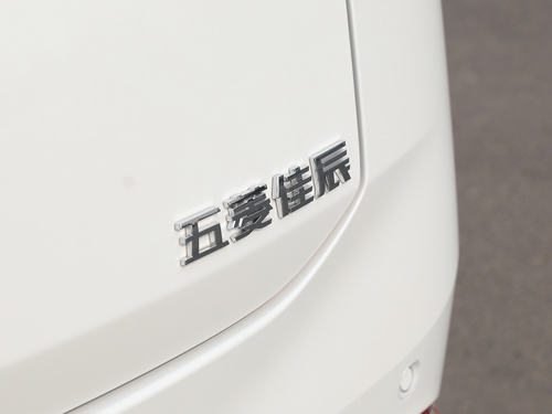 2022款 五菱佳辰  1.5T CVT尊享旗舰型