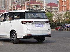 2022款 五菱佳辰  1.5T CVT尊享旗舰型