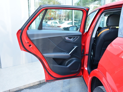 2022款 奥迪Q2L e-tron Q2L e-tron 纯电智享型