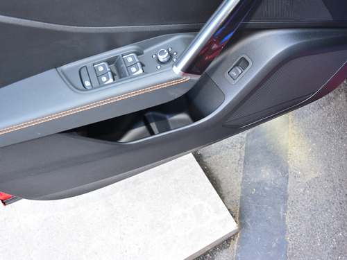 2022款 奥迪Q2L e-tron Q2L e-tron 纯电智享型