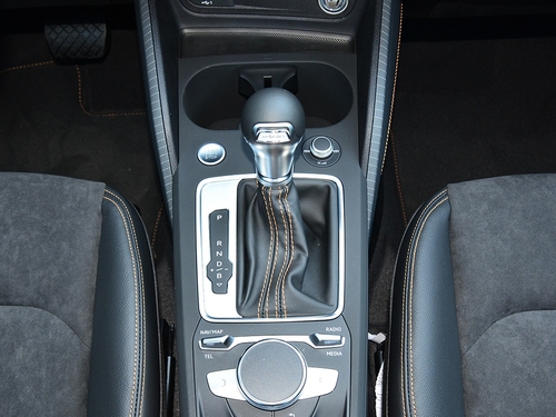 2022款 奥迪Q2L e-tron Q2L e-tron 纯电智享型