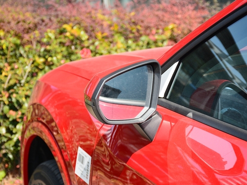 2022款 奥迪Q2L e-tron Q2L e-tron 纯电智享型