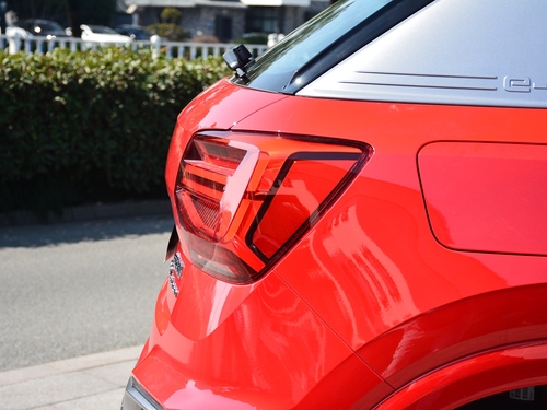 2022款 奥迪Q2L e-tron Q2L e-tron 纯电智享型