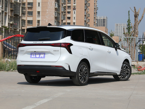 2022款 风行·游艇 追风版