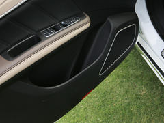 2022款 宋MAX新能源 DM-i 105KM 行政版