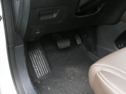 2022款 宋MAX新能源 DM-i 105KM 行政版