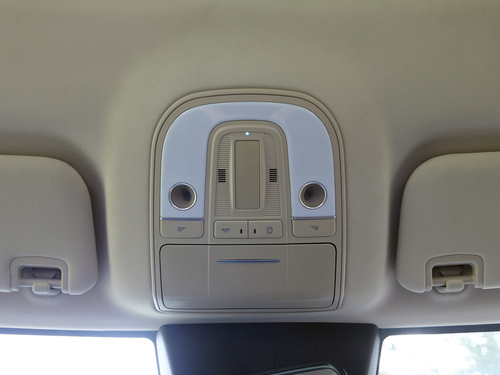 2022款 宋MAX新能源 DM-i 105KM 行政版