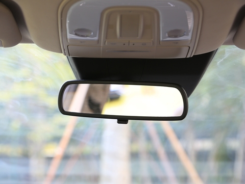 2022款 宋MAX新能源 DM-i 105KM 行政版