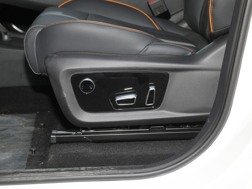 2022款 风行·游艇 追风版