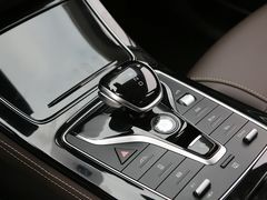 2022款 宋MAX新能源 DM-i 105KM 行政版